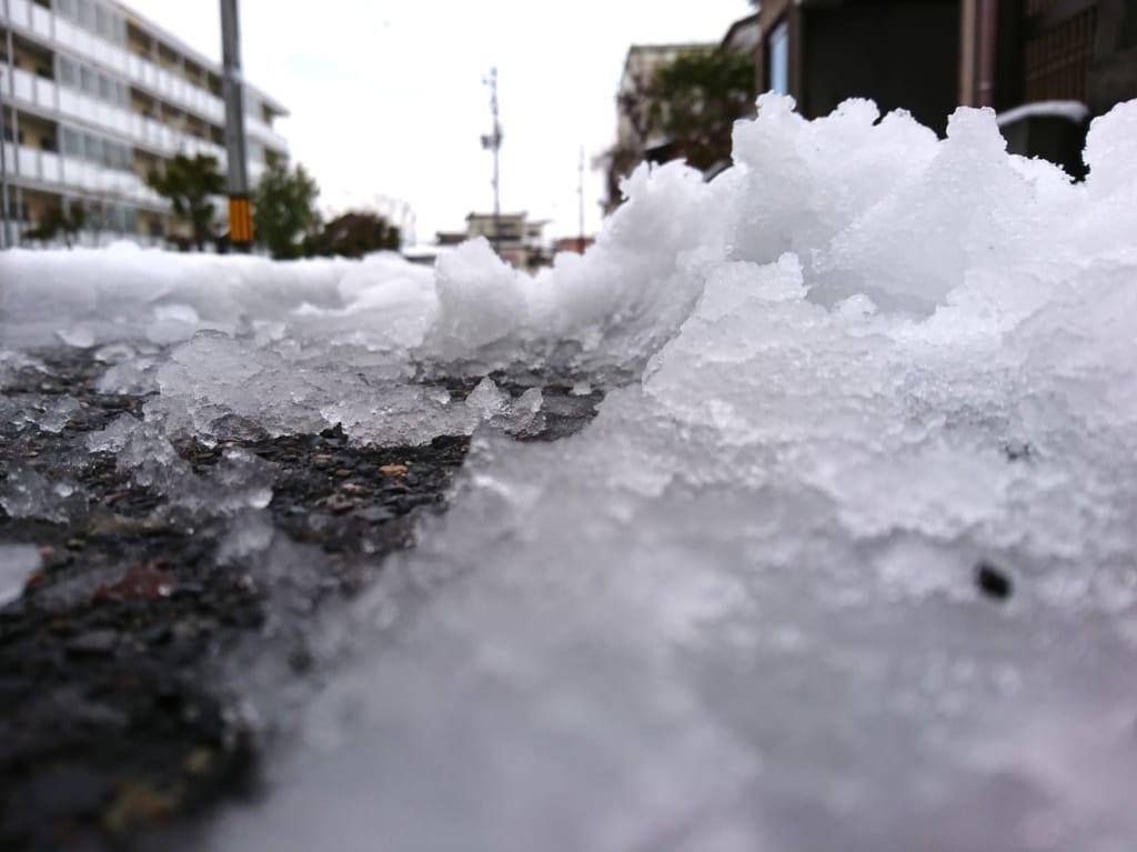 シャーベットの雪道