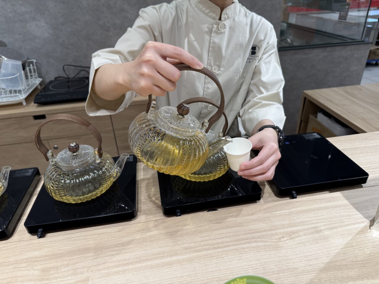 海老名市海老名マルイ、ダシ汁、出汁専門店、ダシの三幸