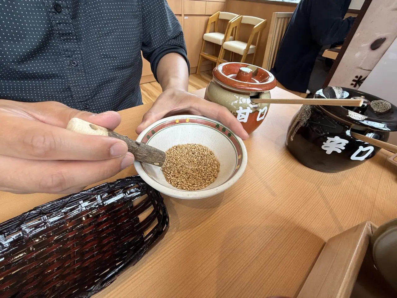 座間市　厚切りとんかつ　よし平